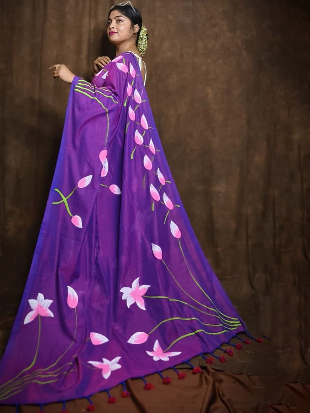 

SRILOK Women Floral Printed Pure Cotton Khadi Saree, Purple