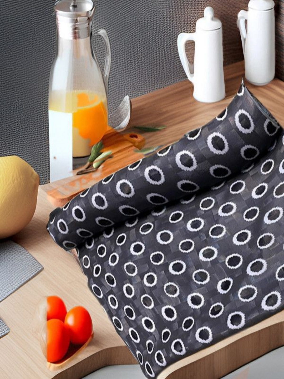 

REVEXO Black Printed Water-Resistant Shelf Liner