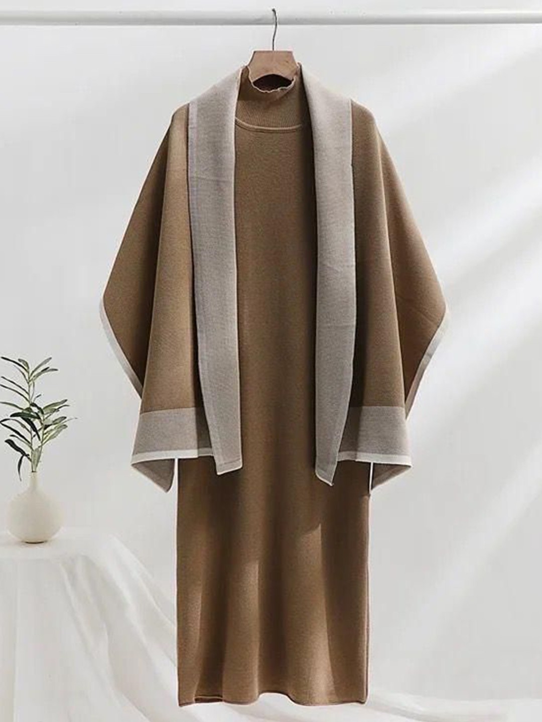 

Alamode By Akanksha Women Shirley Statement Winter Dress with Stole, Brown
