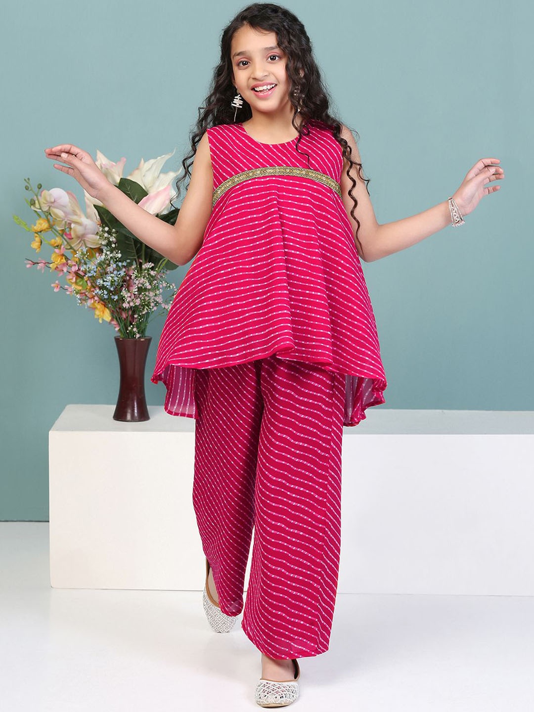 

Sangria Girls Pink Leheriya Printed Round Neck Georgette A-Line Kurta With Palazzo