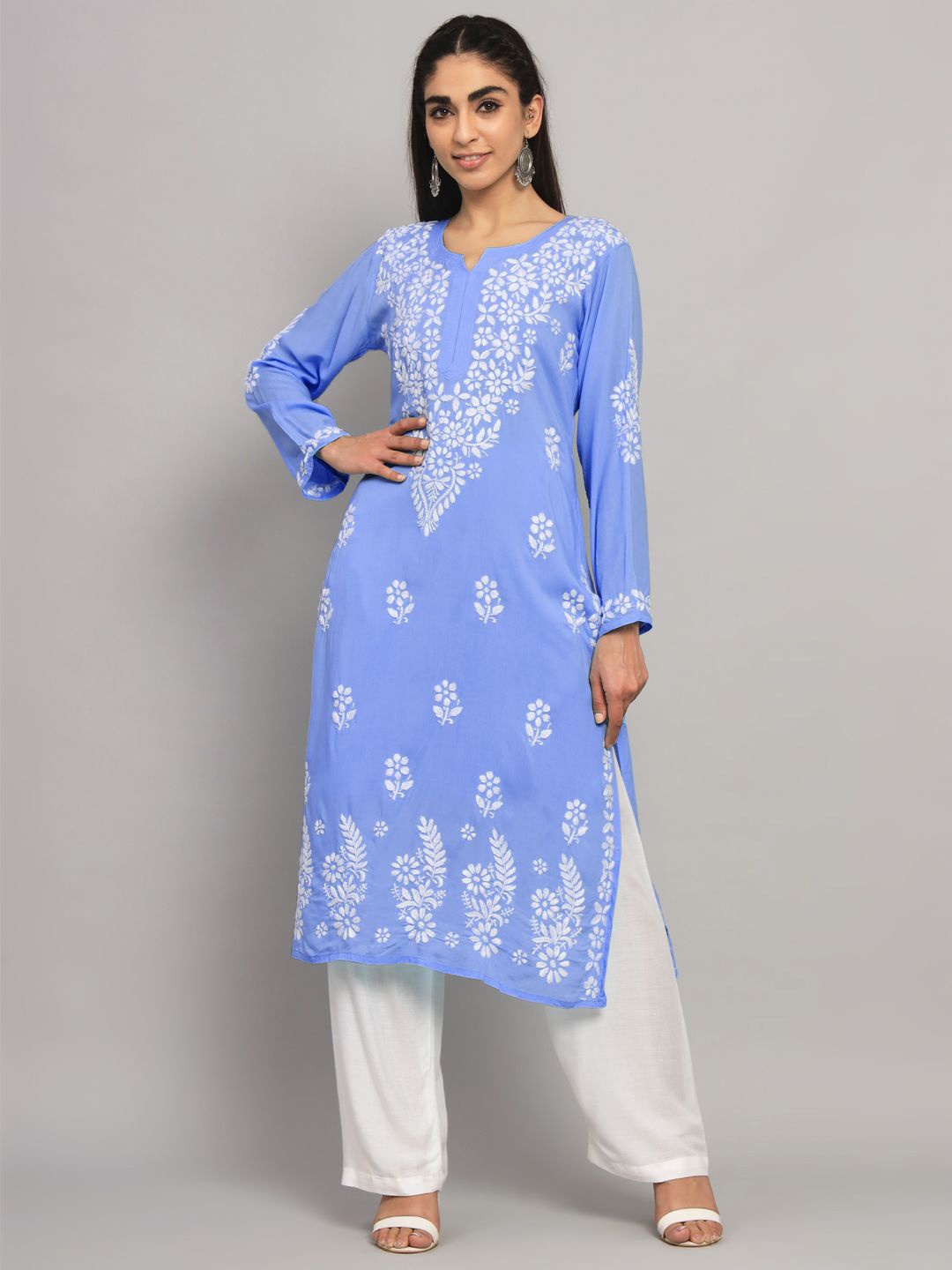 

PARAMOUNT CHIKAN Floral Lucknowi Chikankari Notch Neck Straight Kurta, Blue