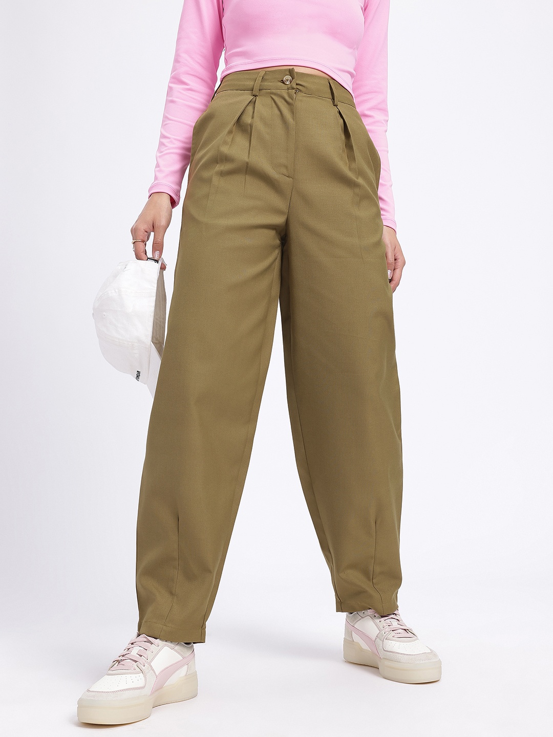 

glitchez Women Effortless Edge Relaxed Fit Pleated Trousers, Khaki