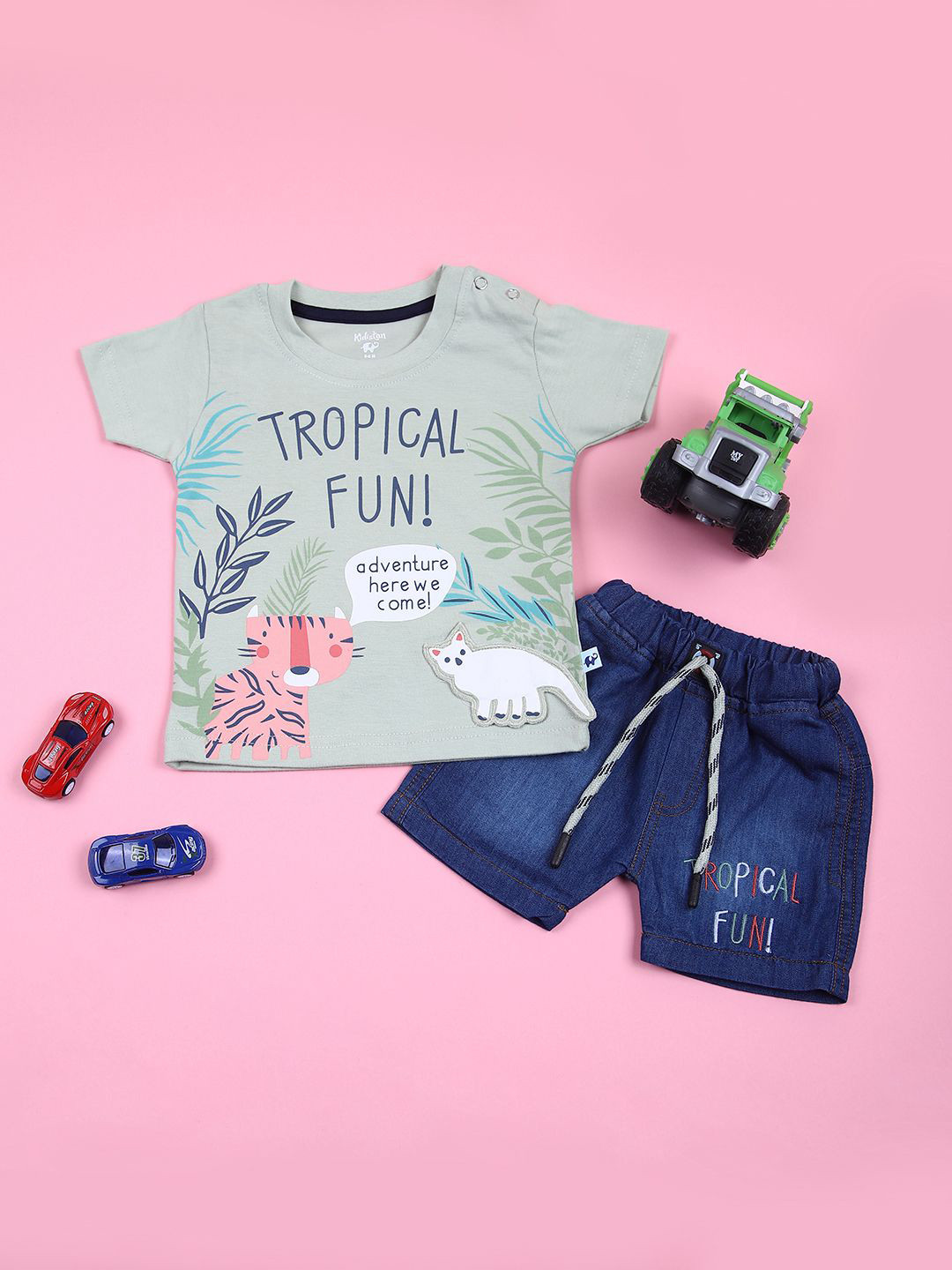 

V-Mart Boys Printed T-shirt With Shorts, Olive