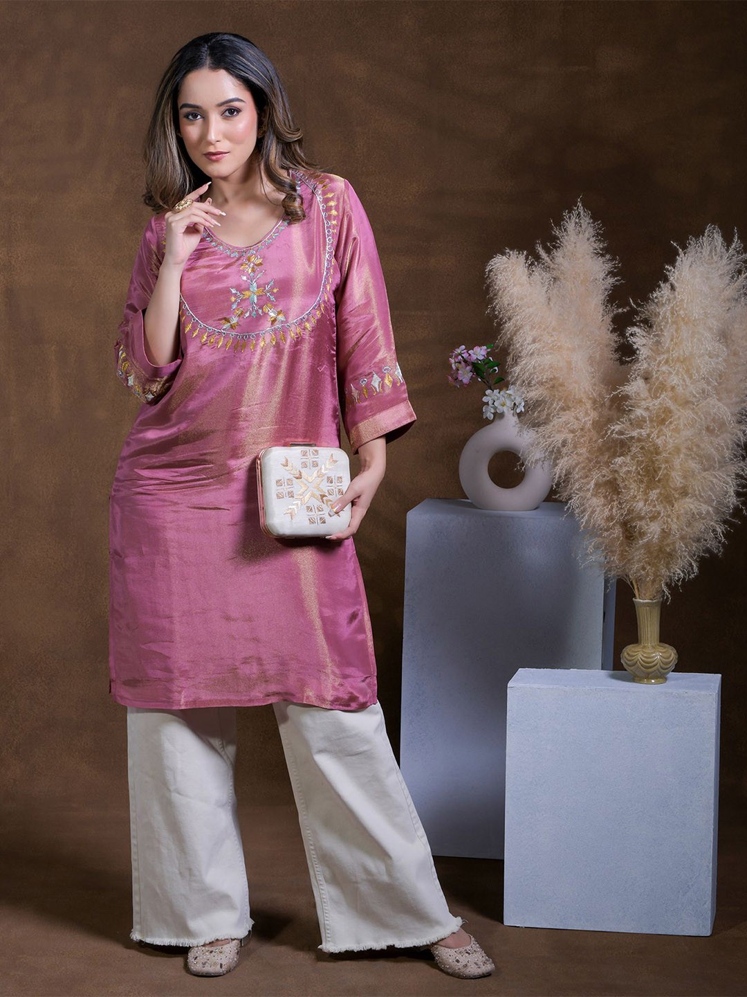 

Phulkari Forever Floral Embroidered Chanderi Cotton Straight Kurta, Pink