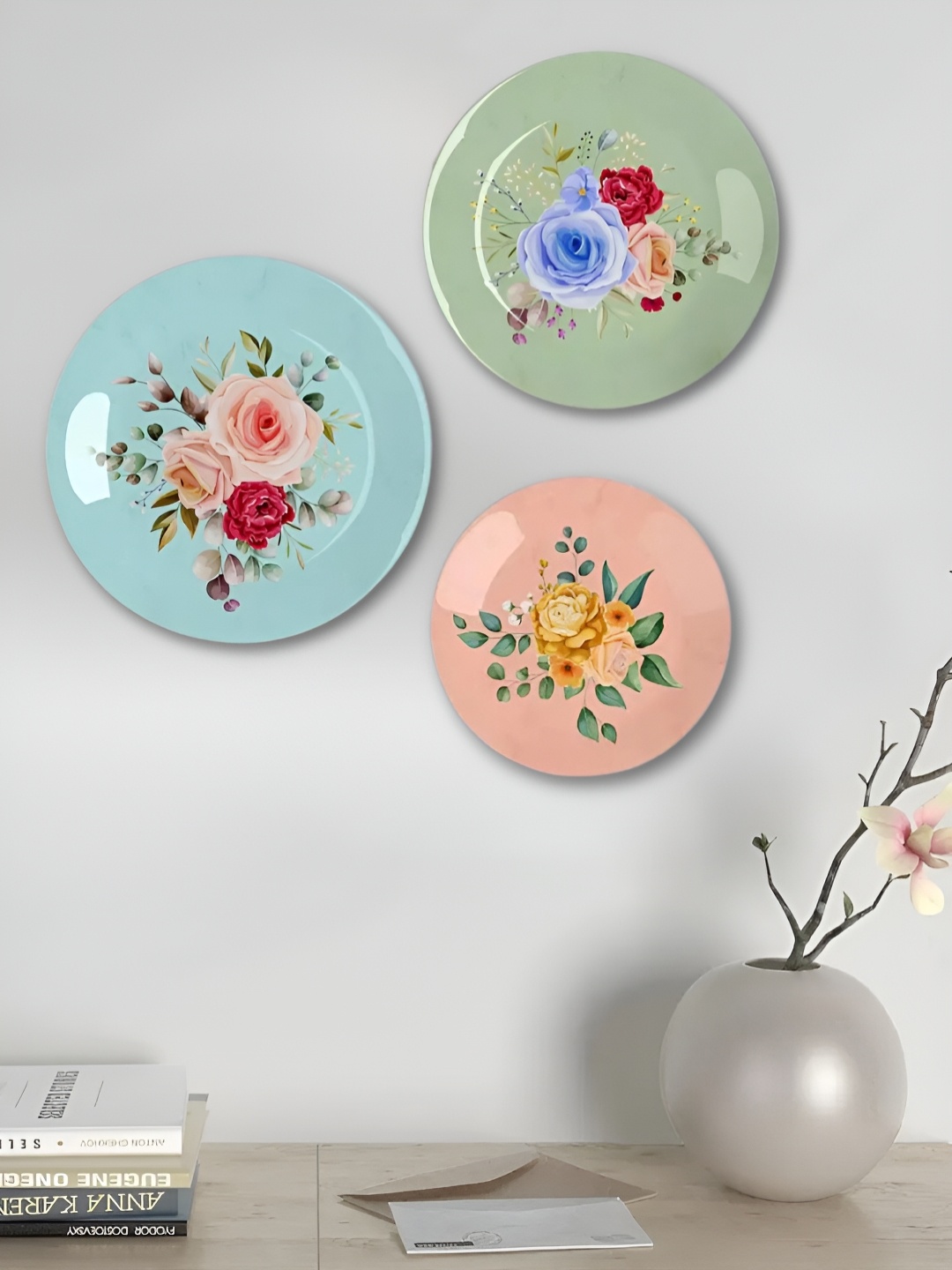 

Homscape Assorted 3 Pieces Floral Printed Ceramic Wall Plates