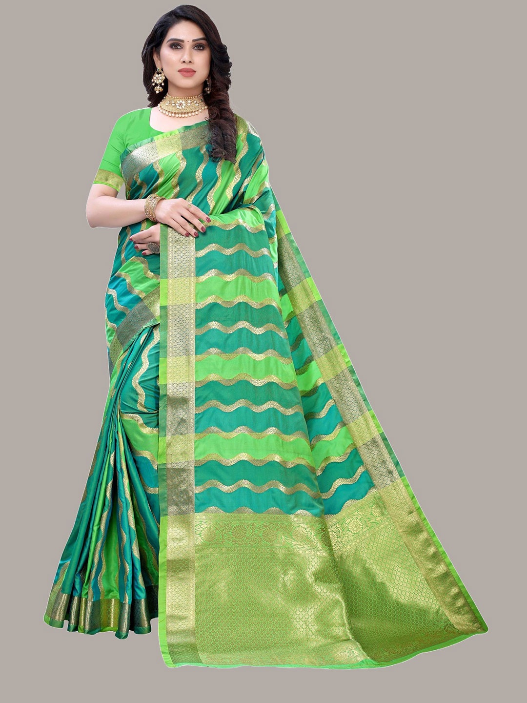 

DIVASTRI Leheriya Woven Design Zari Banarasi Saree, Green