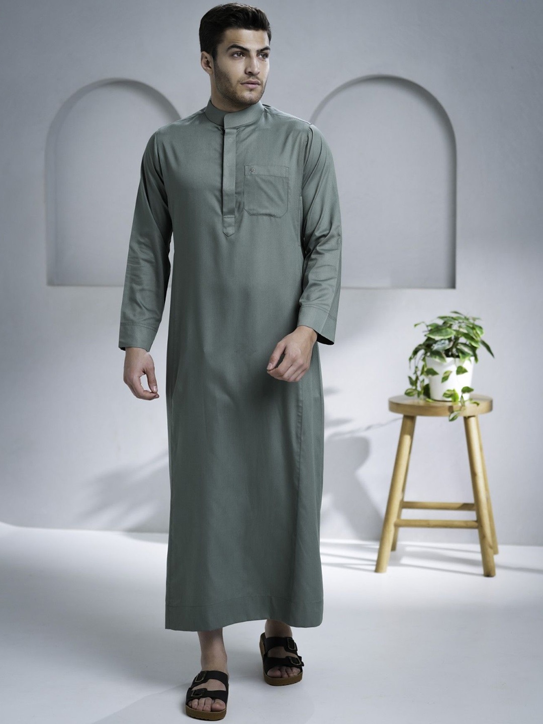 

MASHROO Mandarin Collar A-Line Kurta, Green