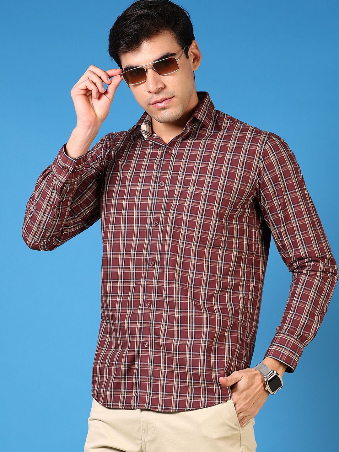 

V-Mart Men Opaque Checked Casual Shirt, Maroon