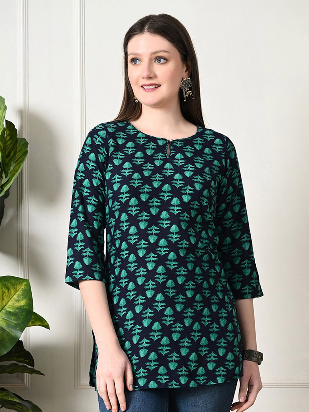 

KALINI Ethnic Motifs Printed Kurti, Green