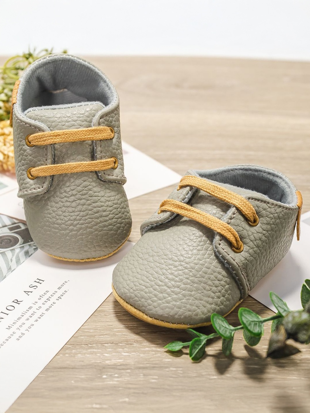 

NESKA MODA Kids Leather Rubber Sole Lace Sneakers Booties, Grey