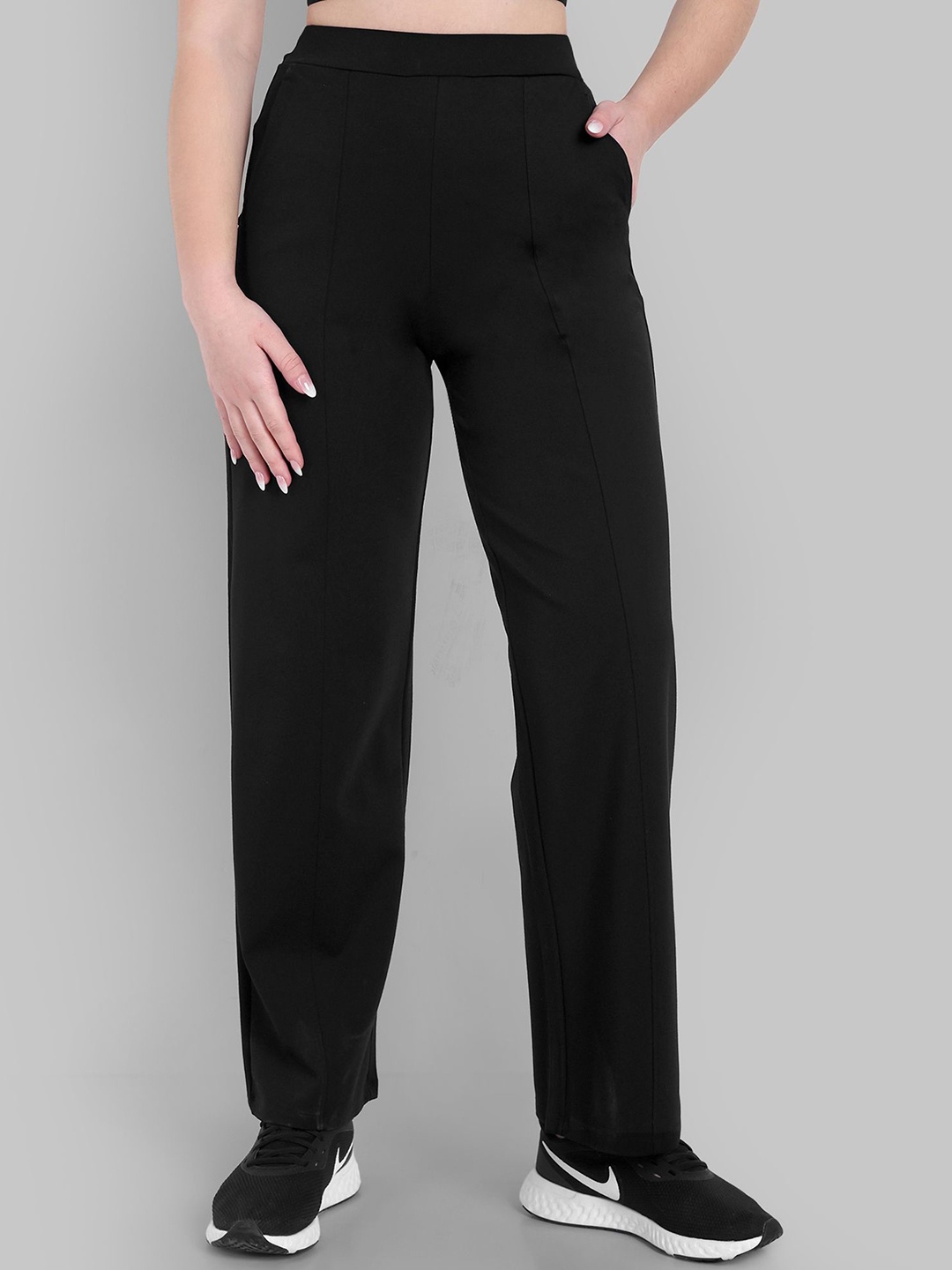 

skyria Women Relaxed Straight Leg High-Rise Trousers, Black