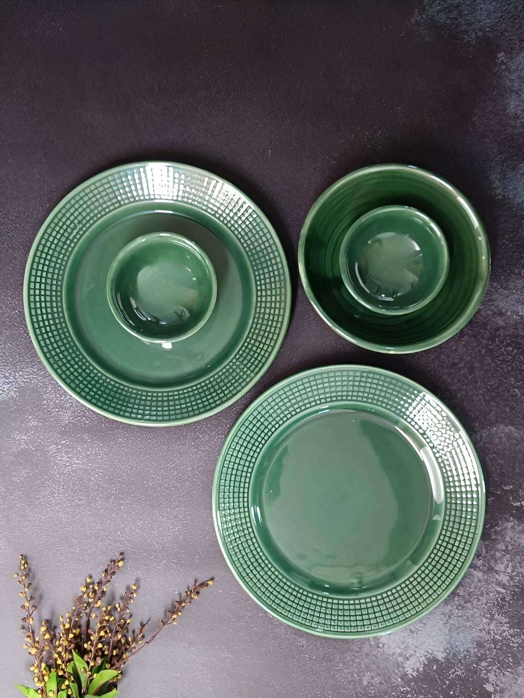 

Myntra Elegant Homes Green 10 Pieces Ceramic Dishwasher and Microwave Dinner Set