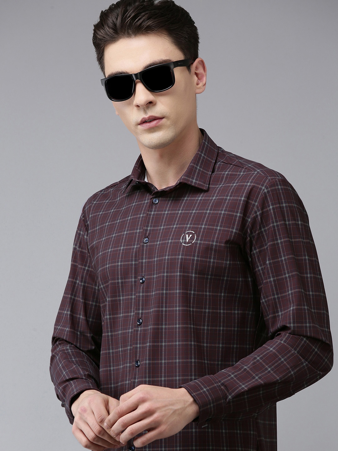 

Van Heusen Men Slim Fit Checked Casual Shirt, Maroon