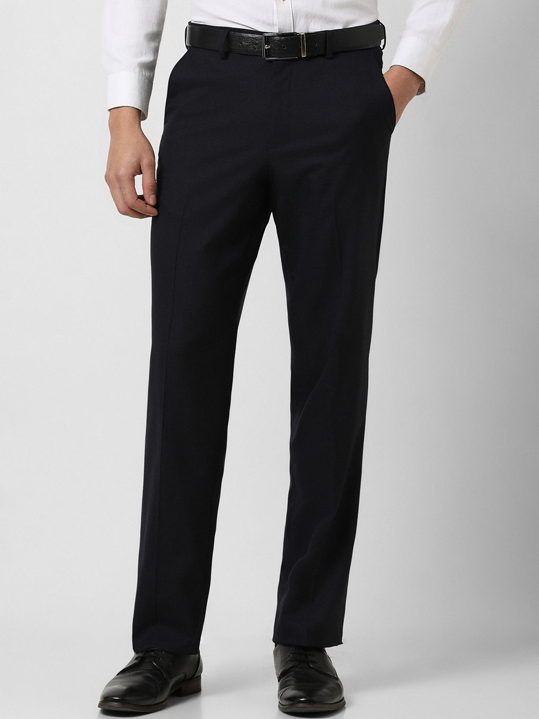 

Van Heusen Men Solid Formal Plain Mid Rise Regular Fit Trousers, Black