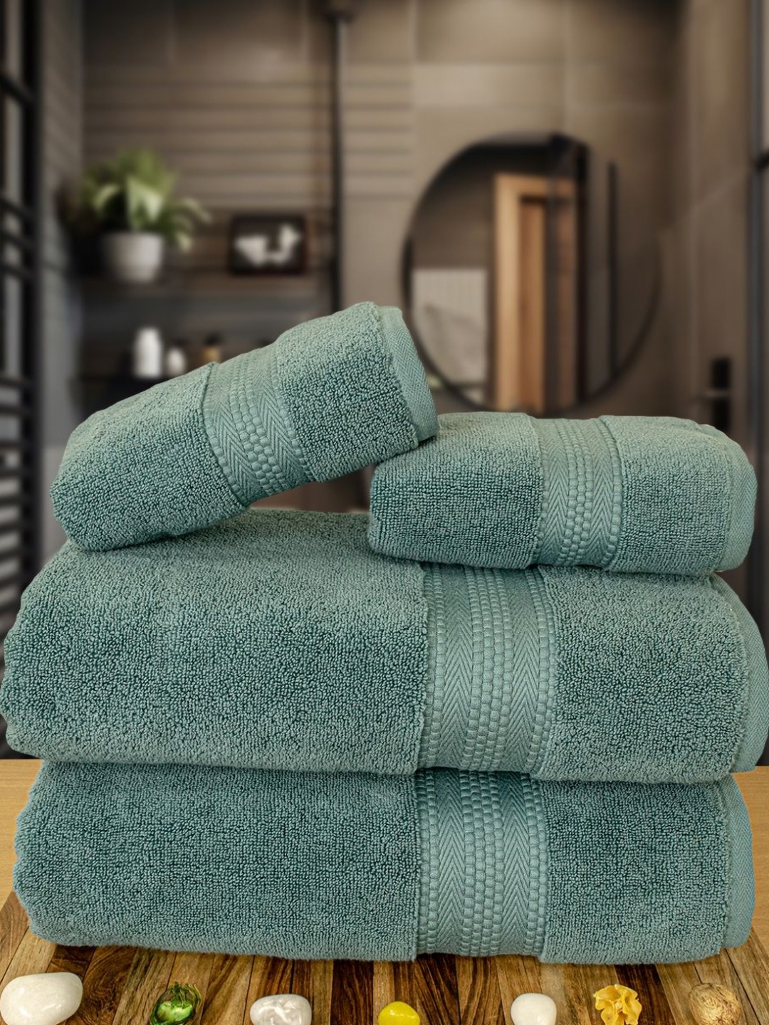

Myntra Elegant Homes Green 4 Pieces Self Design Pure Cotton 600 GSM Towel Set