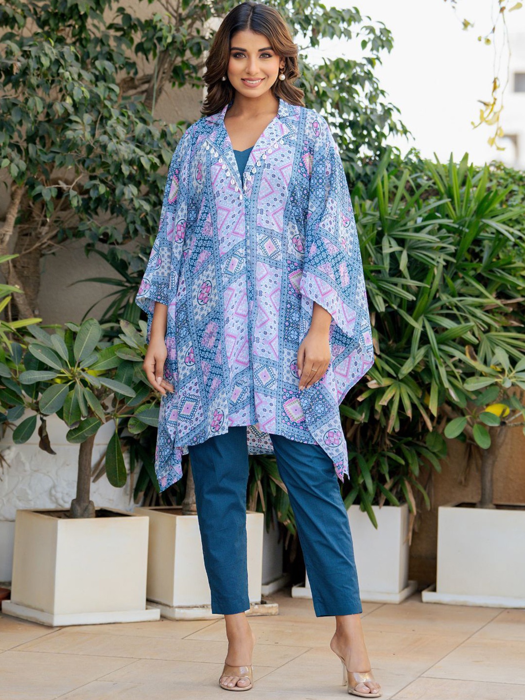 

HOUSE OF JAMOTI Floral Printed Kaftan & Top With Trousers, Blue
