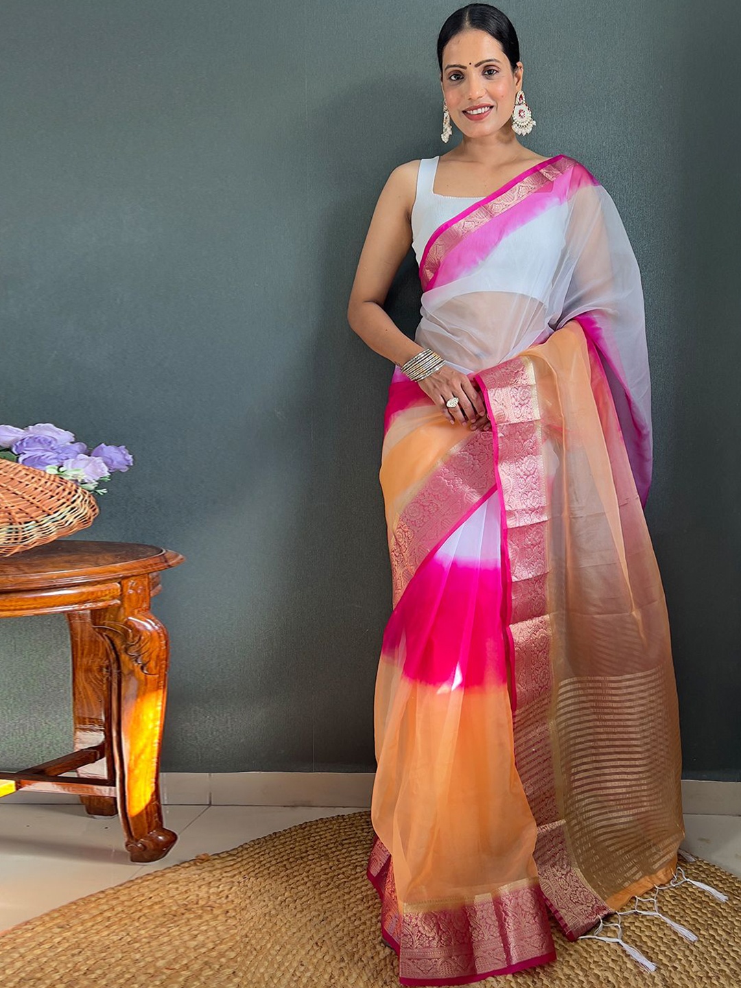 

LeeliPeeri Designer Colourblocked Organza Saree, Peach