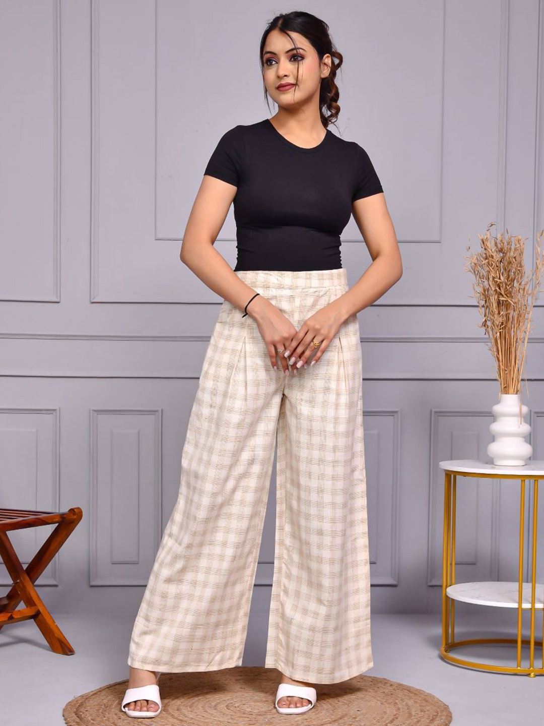 

Aspriya Women Flared Palazzos, Off white