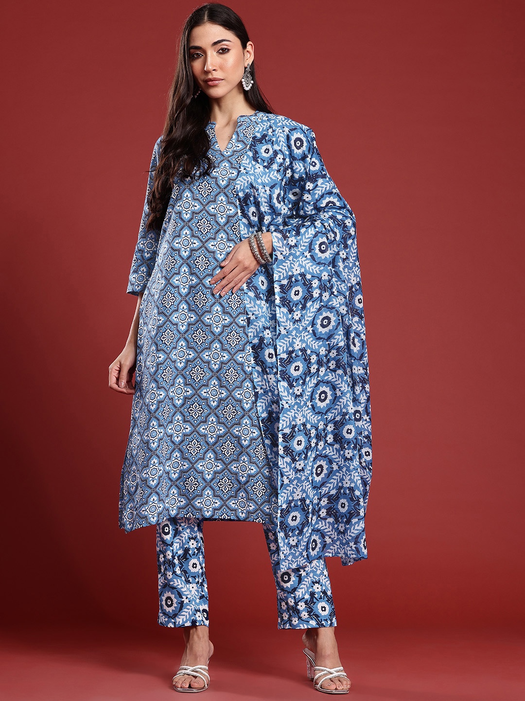 

Anouk Ethnic Motifs Printed Regular Kurta with Trousers & With Dupatta, Blue