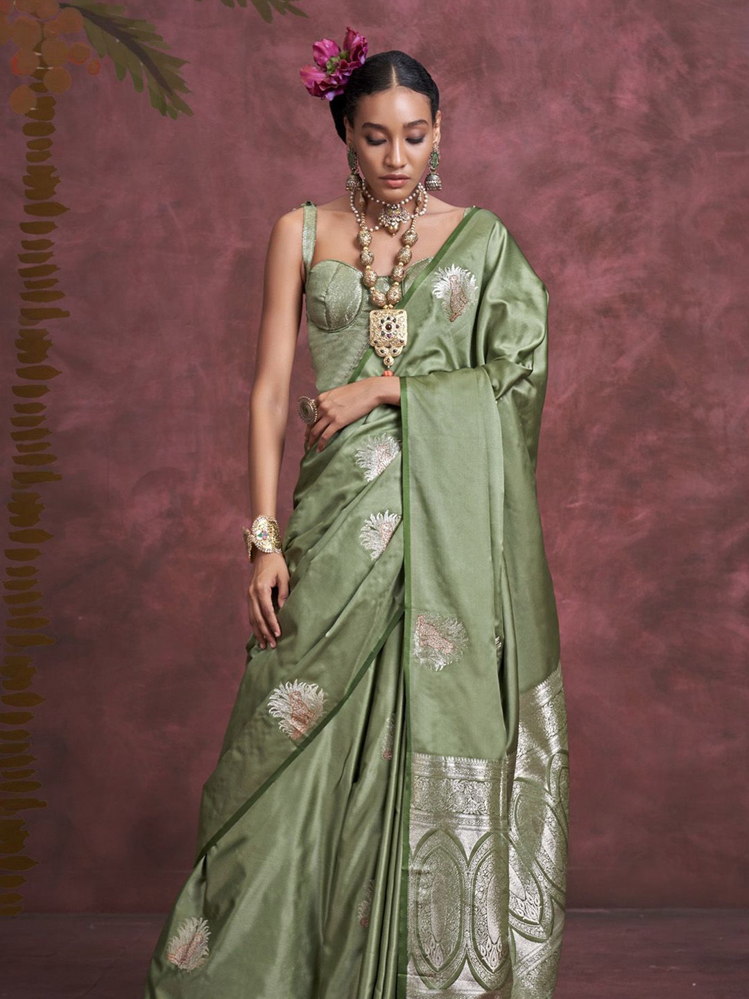 

elora Ethnic Motifs Zari Designer Banarasi Saree, Green