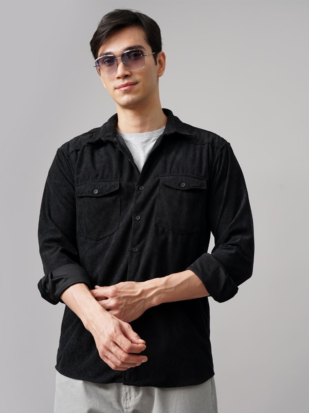 

PAUL STREET Men Textured Spread Collar Corduroy Shacket, Black