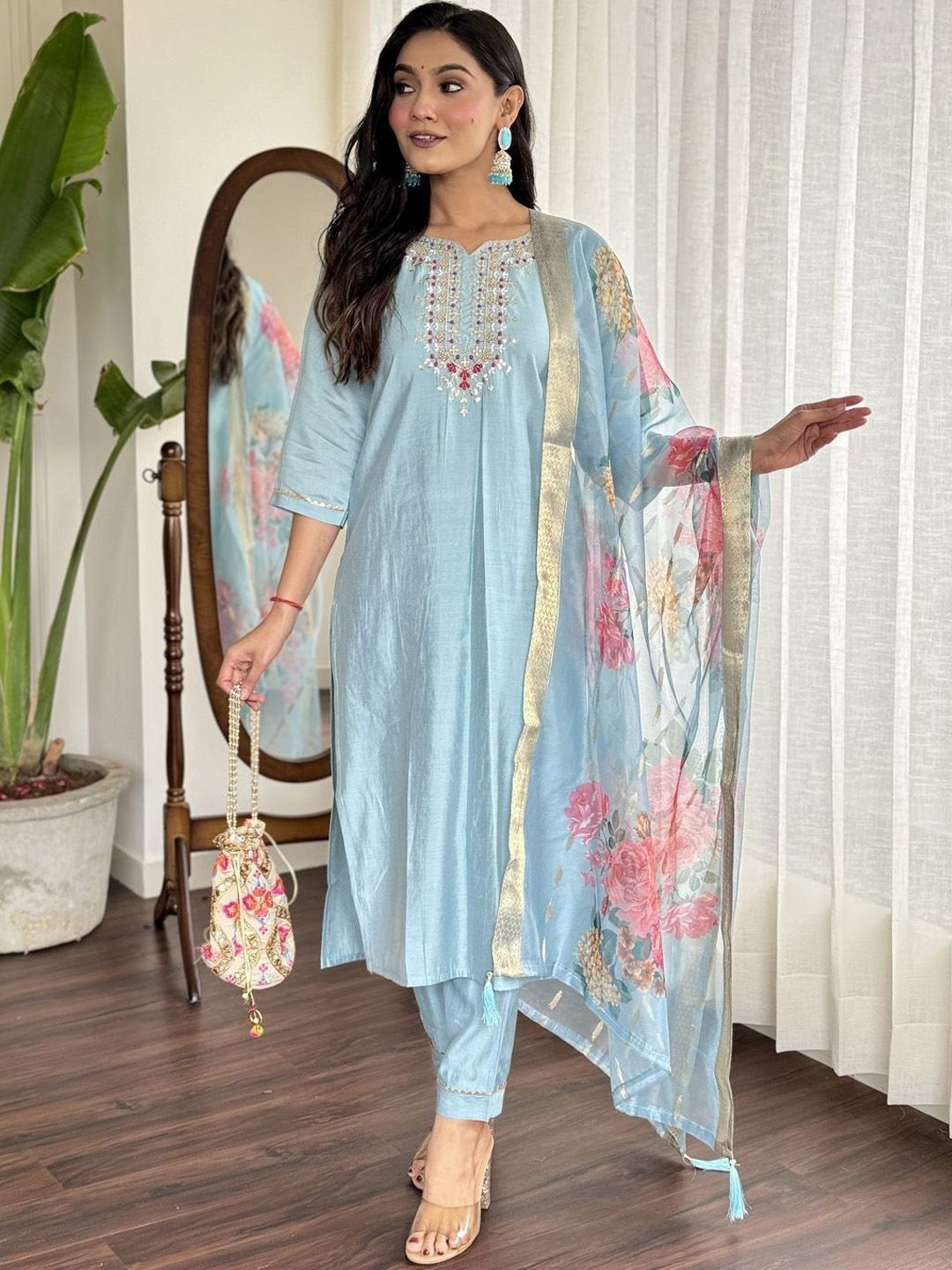 

DIVASTRI Floral Embroidered Thread Work Straight Kurta With Trouser And Dupatta, Turquoise blue