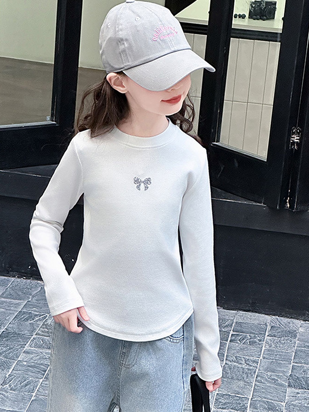 

LULU & SKY Girls Solid Round Neck T-shirt, White