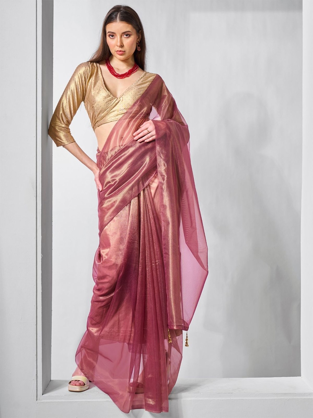 

ODETTE Pink Net Solid Saree With Unstitched Blouse For Women