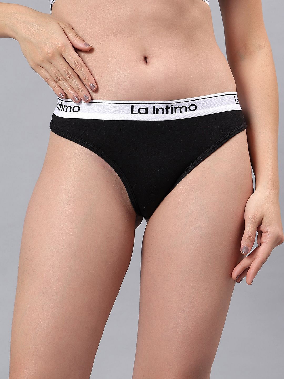 

La Intimo Low-Rise Thong Briefs LXFUTH01BK, Black