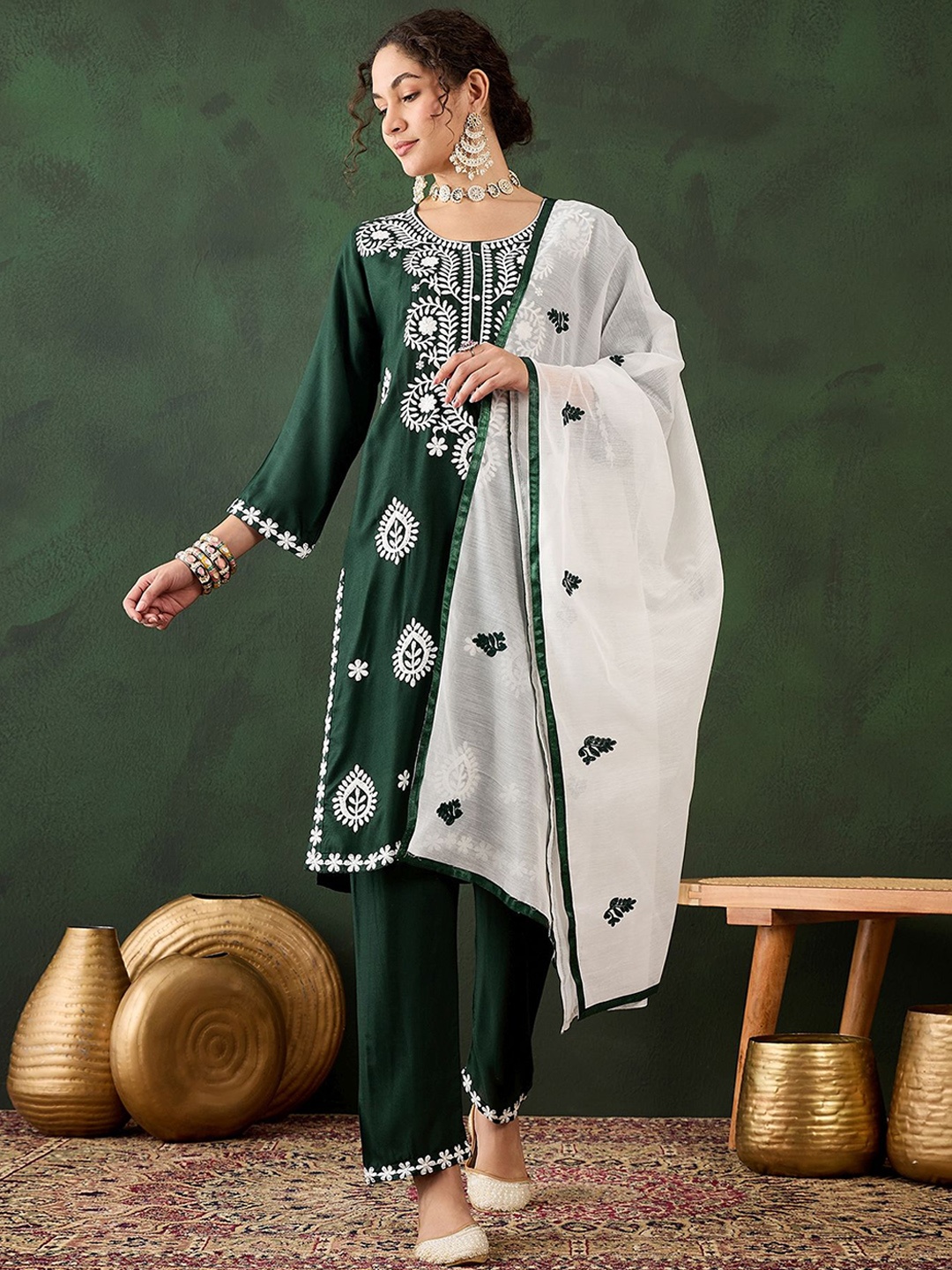 

MANVAA Floral Embroidered Thread Work Round Neck Kurta with Trousers & Dupatta, Green