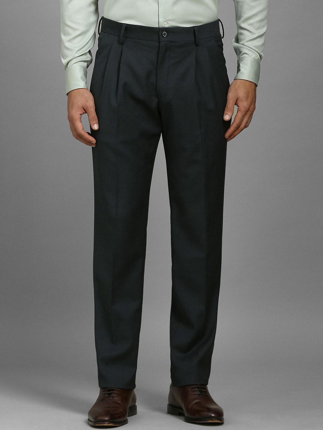 

Louis Philippe Men Textured Pleated Formal Trouser, Green