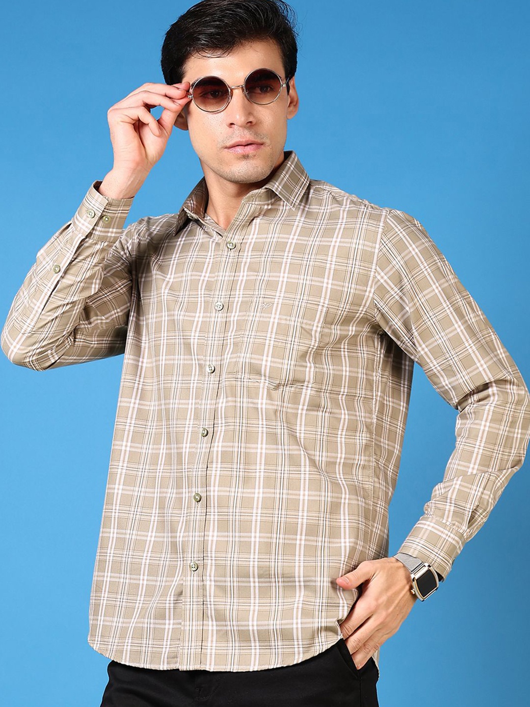 

V-Mart Men Slim Fit Spread Collar Checked Cotton Casual Shirt, Brown