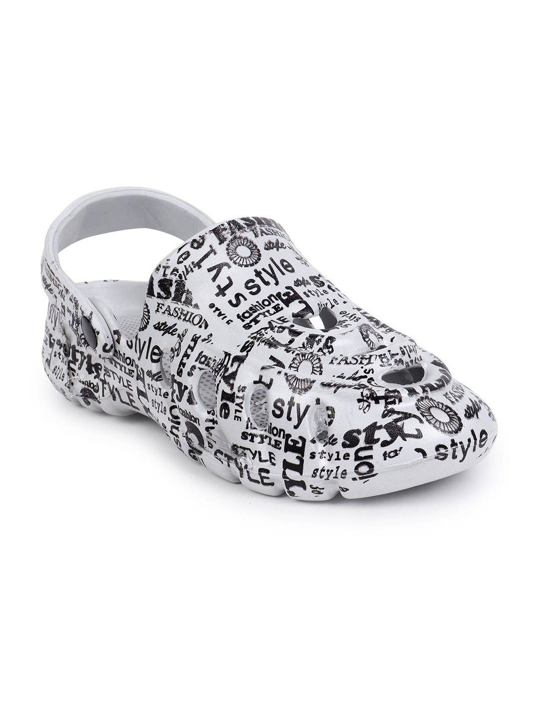 

KAPYANSH Men Printed Croslite Clogs, Grey