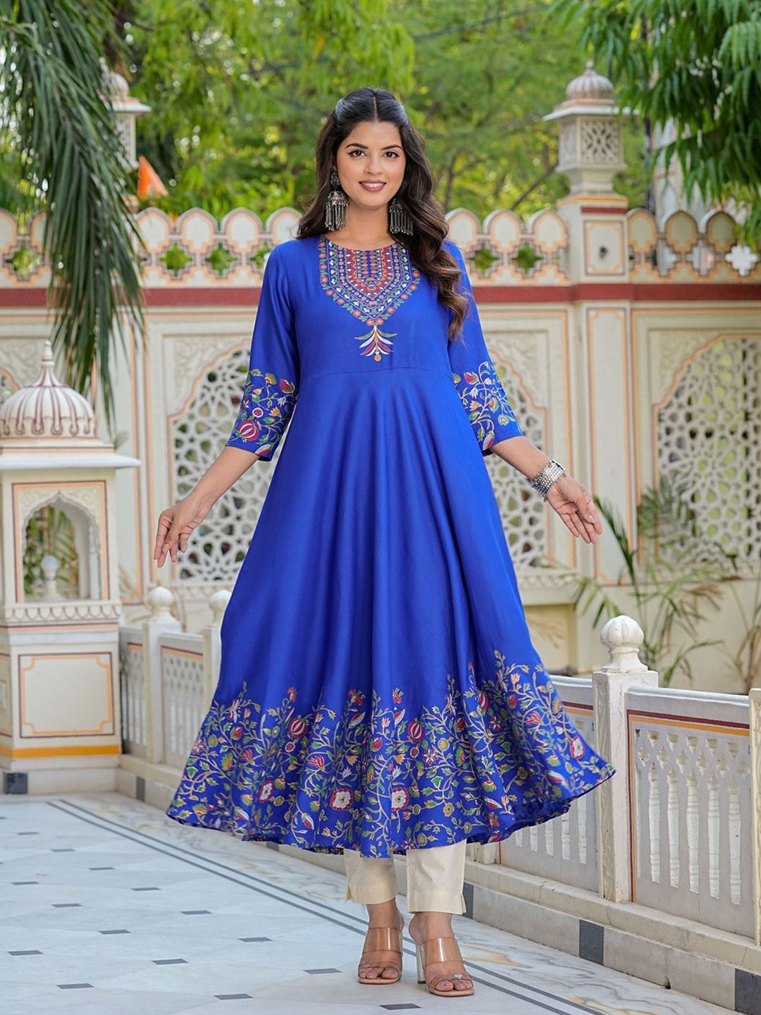 

YASH GALLERY Ethnic Motifs Embroidered Thread Work Anarkali Kurta, Blue