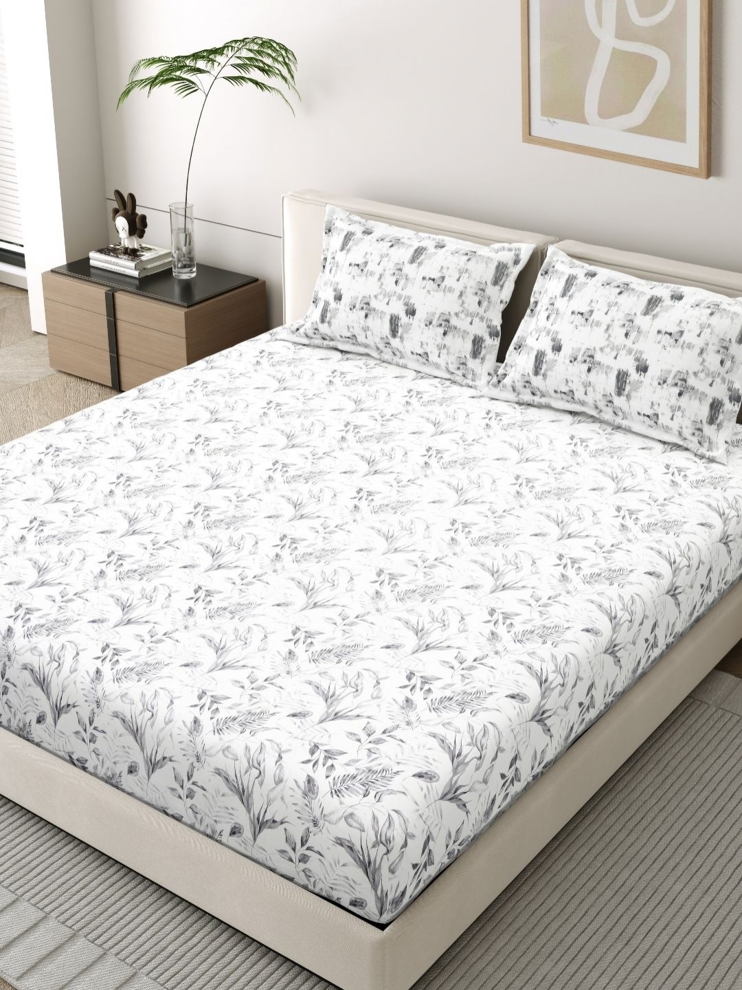 

EverHOME Oasis Grey And White Floral 210 TC King Bedsheet Set-2.74 m x 2.74 m