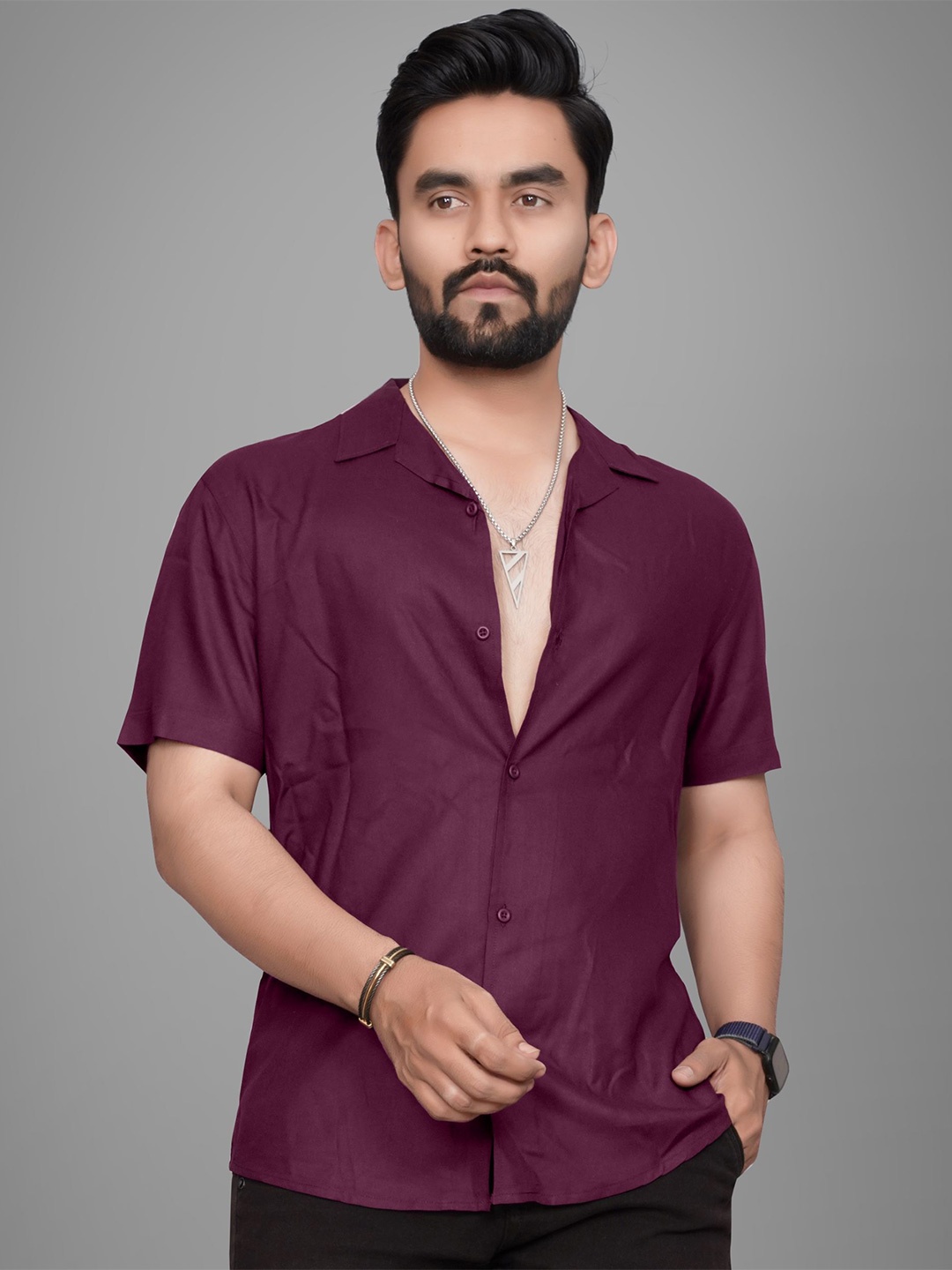 

Metronaut Men Regular Fit Cuban Collar Solid Casual Shirt, Purple
