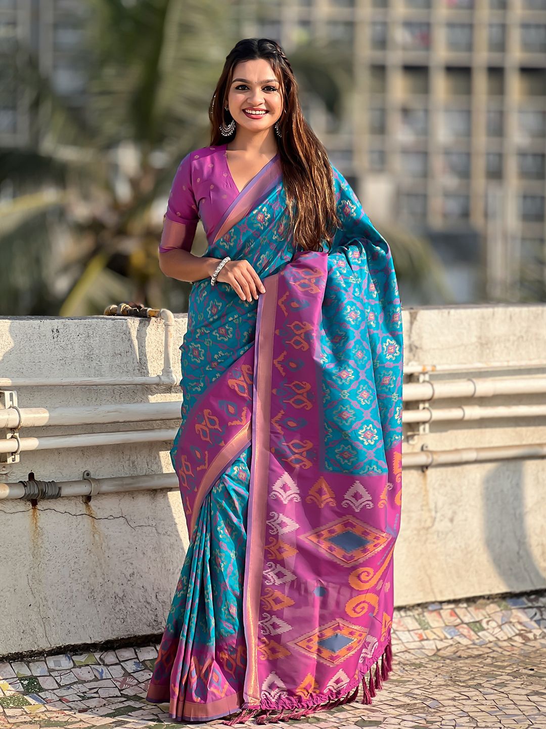 

Mitera Printed Zari Patola Saree With Unstitched Blouse Piece, Blue
