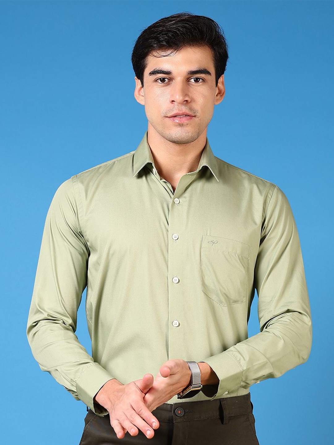 

V-Mart Men Slim Fit Spread Collar Solid Cotton Casual Shirt, Green