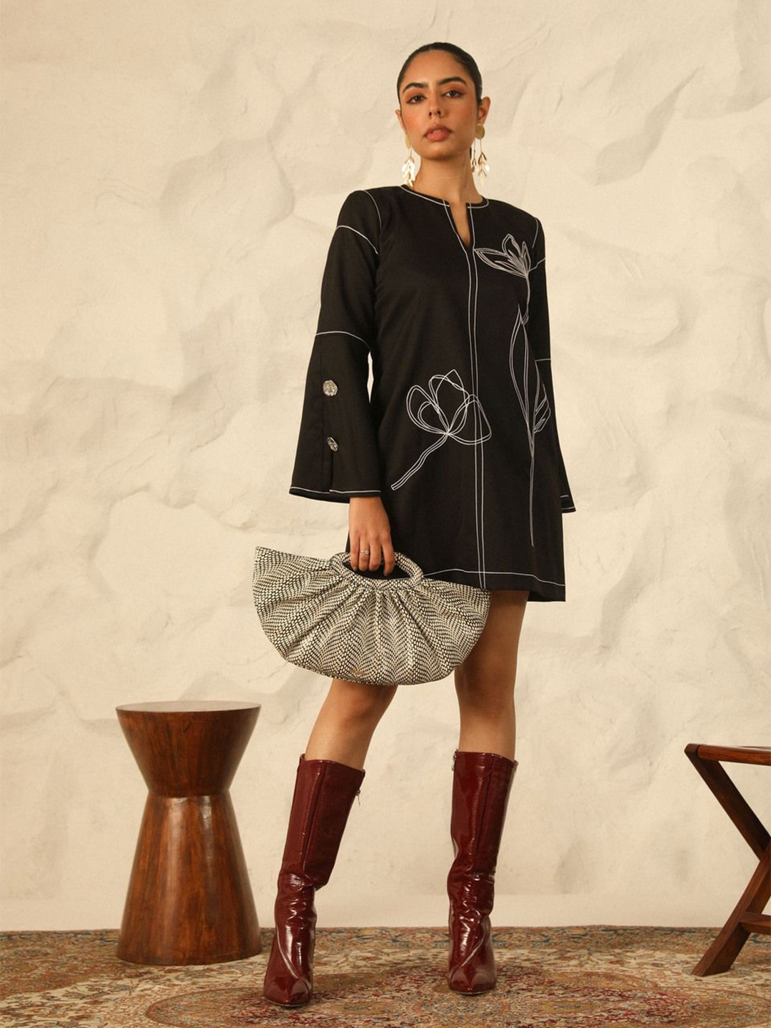 

YA-SA Floral Embroidered Slit Sleeves A-Line Dress, Black
