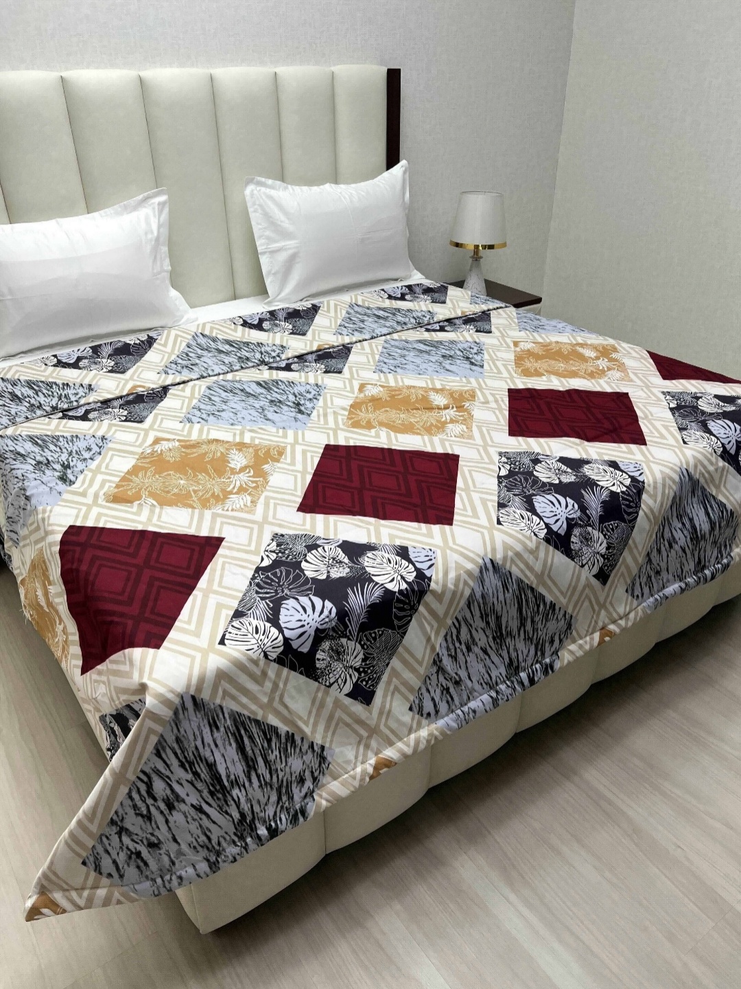 

Pure Decor Comfy White Floral Printed Microfiber 380 GSM AC Room Double King Bed Comforter