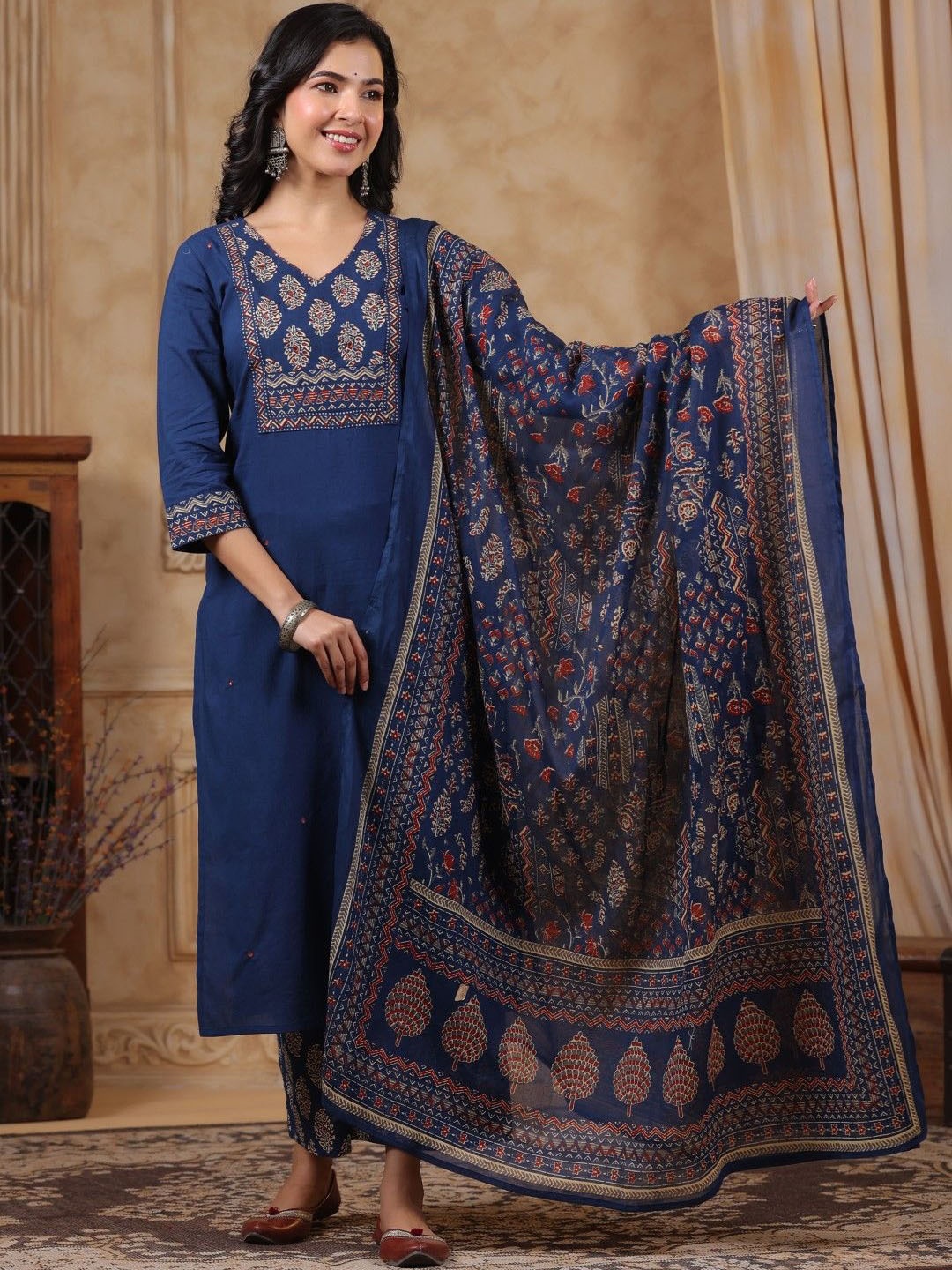 

AUTUMN LANE Floral Printed V-Neck Pure Cotton Kurta With Trouser And Dupatta, Navy blue