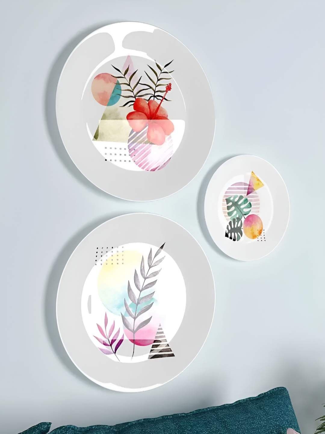 

Homscape Assorted 3 Pieces Floral Printed Ceramic Wall Plates