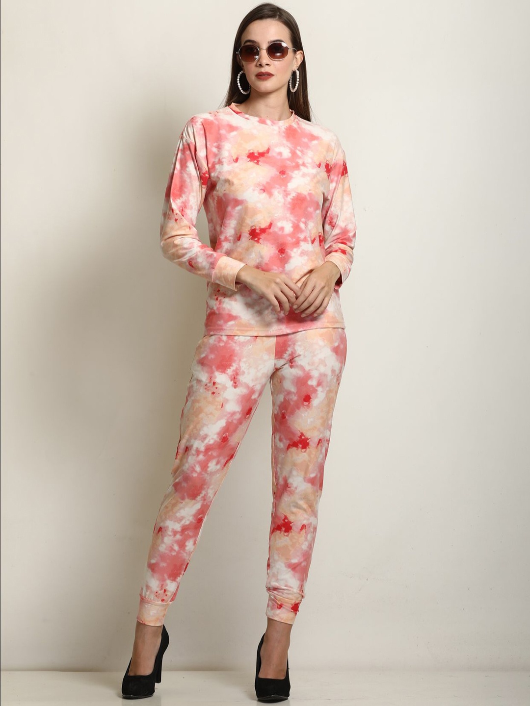 

BeriBlu Printed Round Neck T-Shirt With Jogger, Pink