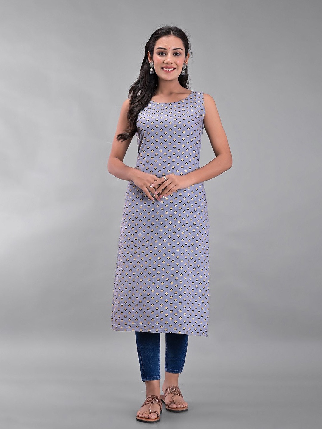 

Clothy N Wave Women Floral Printed Kurta, Grey