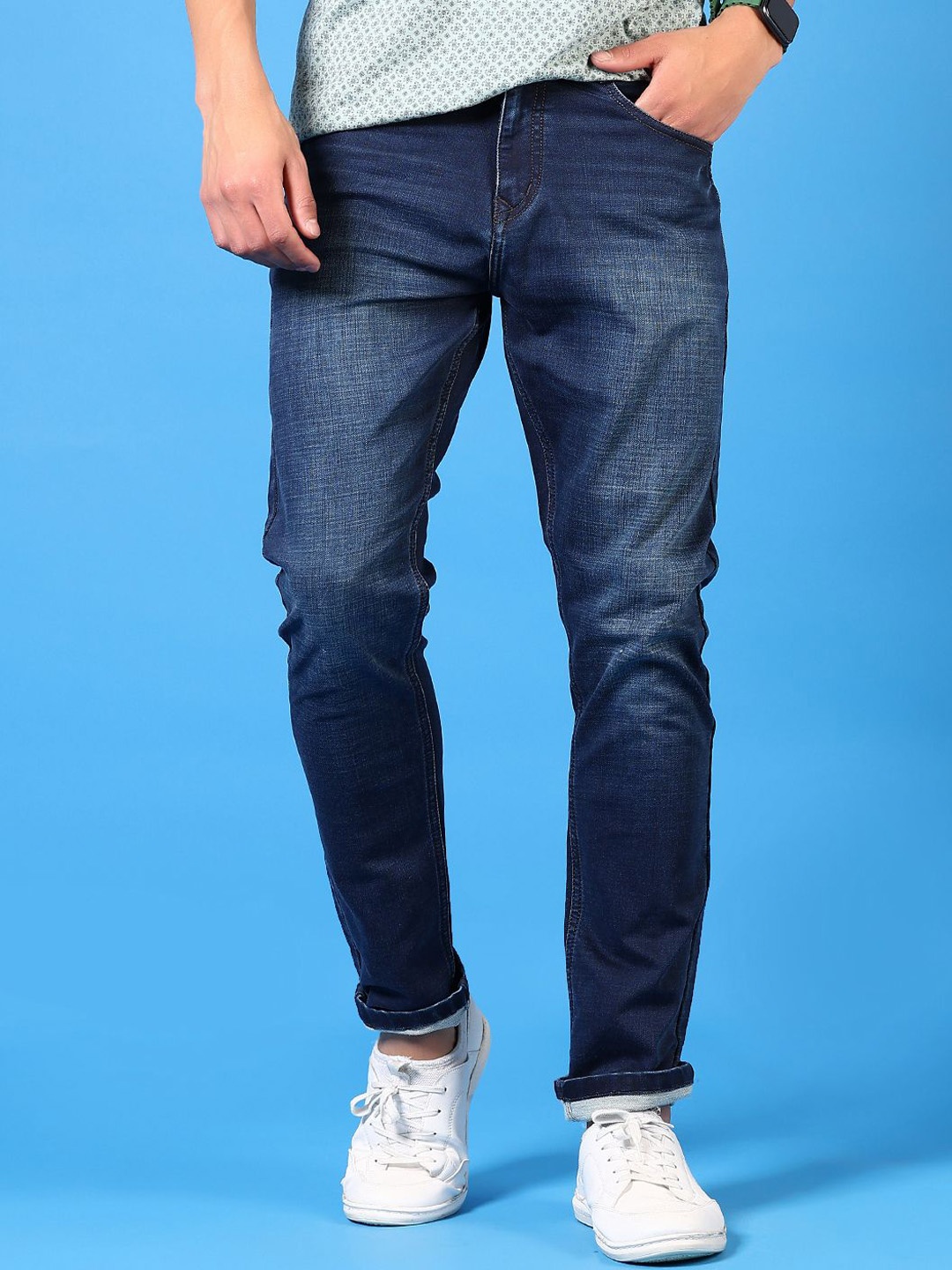 

V-Mart Men Cotton Light Fade Jeans, Blue