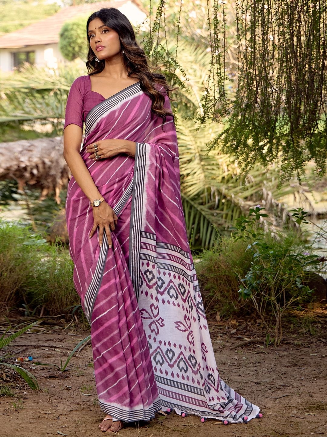 

CHUDIYA Leheriya Pure Linen Saree, Fuchsia