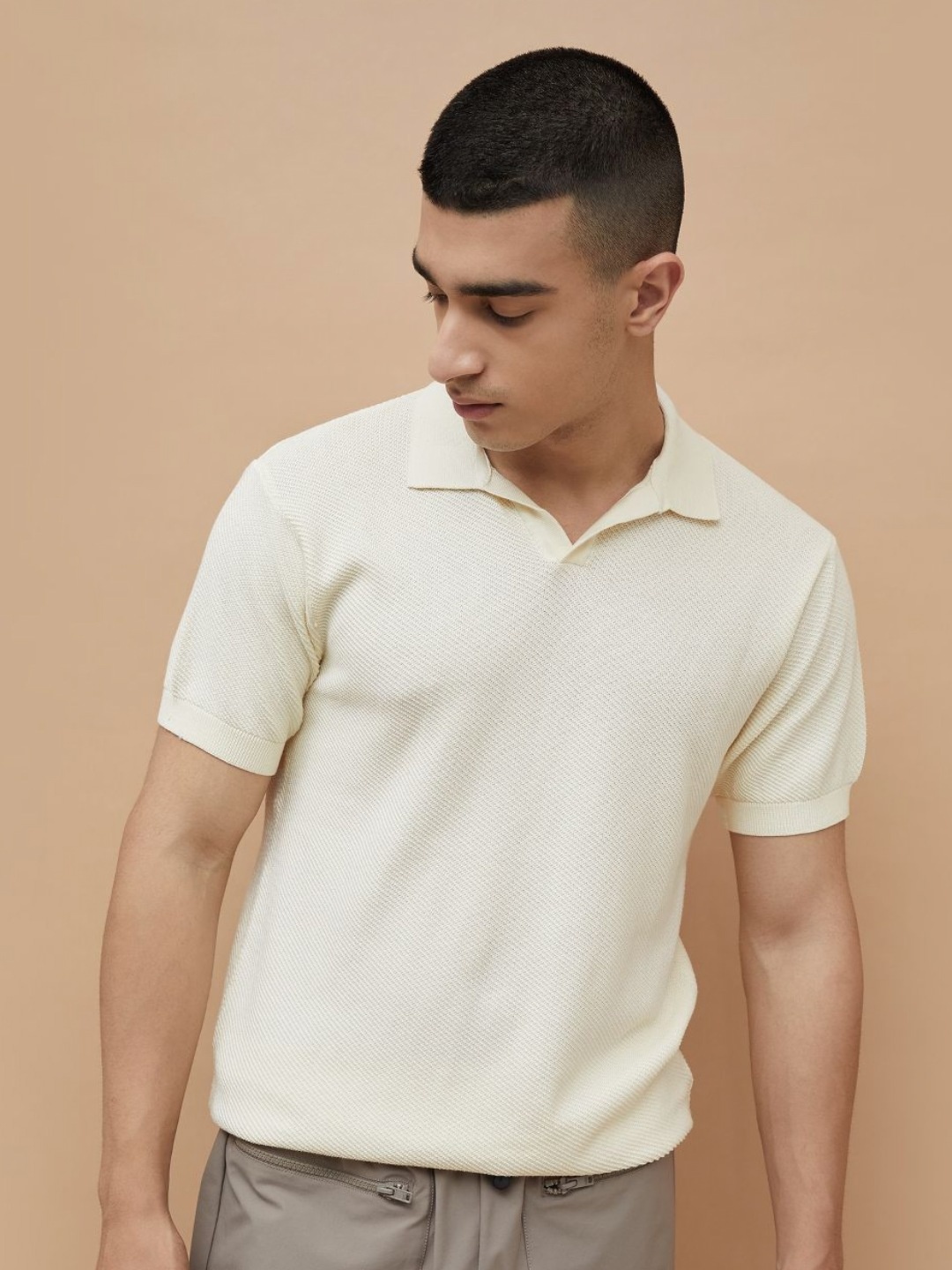 

SmileyWorld Men Solid Polo Collar Cotton T-shirt, Off white