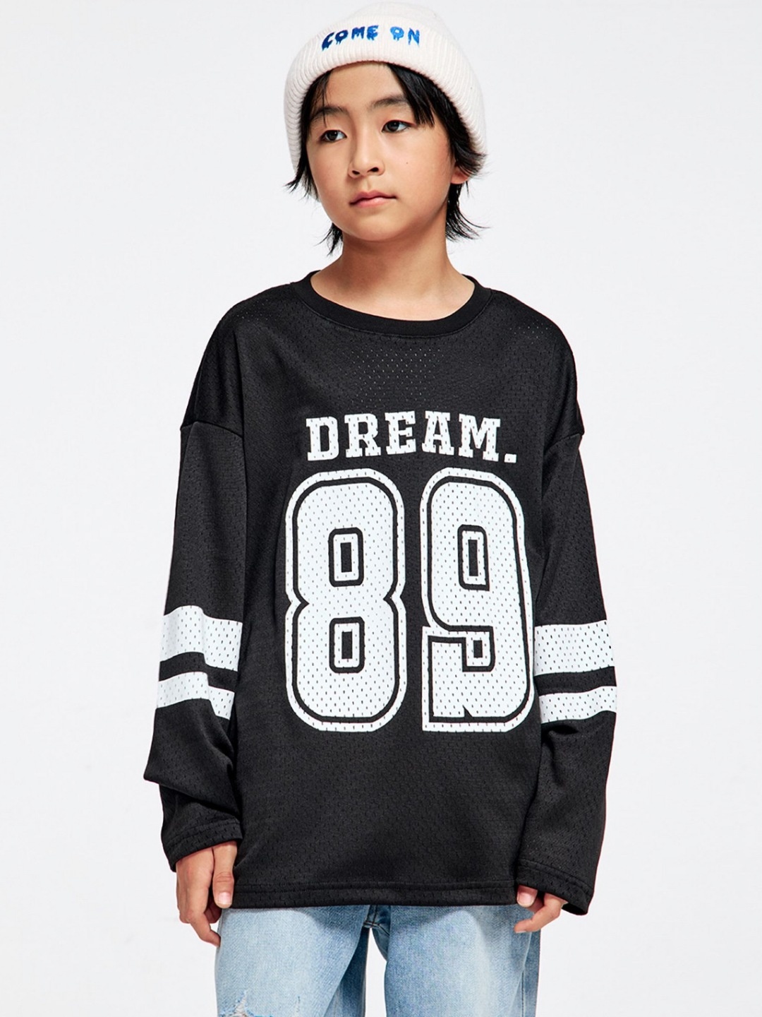 

LULU & SKY Boys Varsity Printed Applique T-shirt, Black