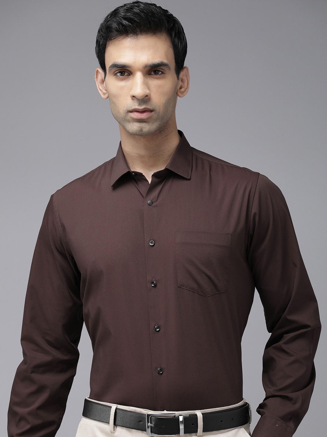 

Van Heusen Slim Fit Opaque Solid Formal Shirt, Brown