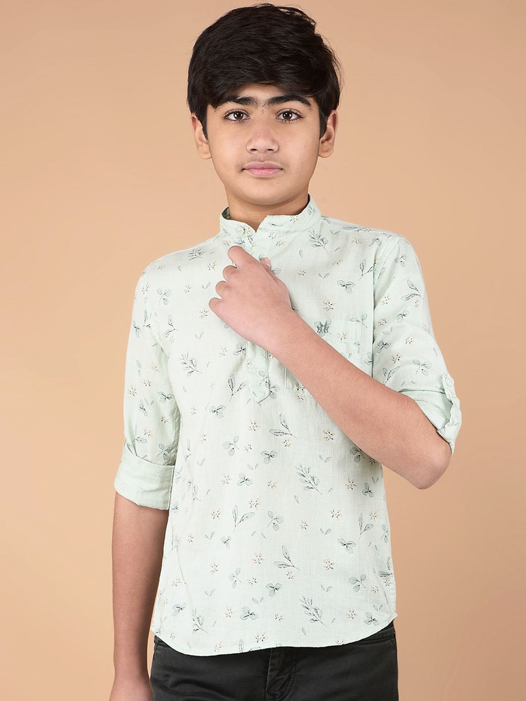 

Crimsoune Club Boys Floral Printed Band Collar Straight Kurta, Green